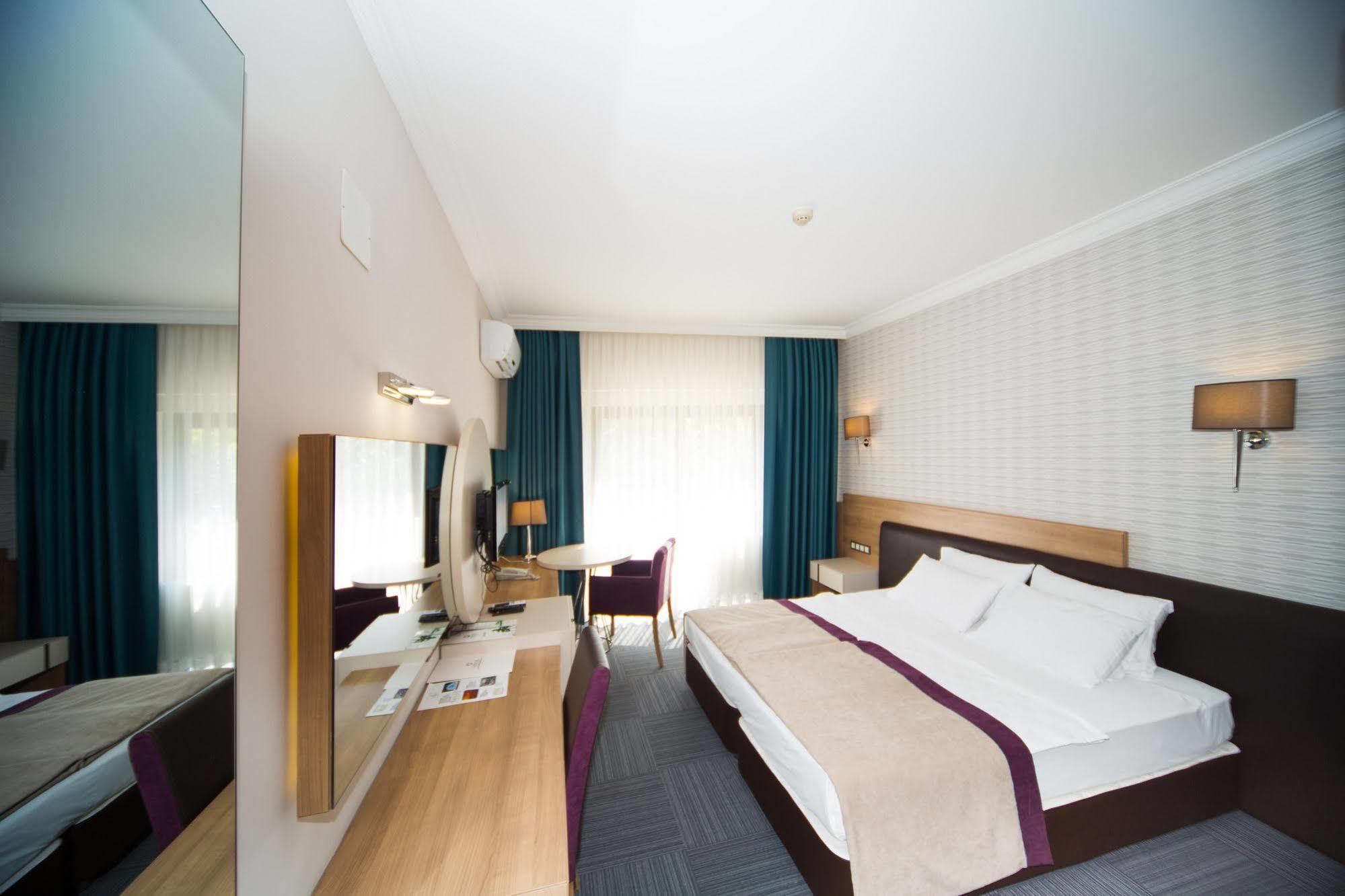 Spilos Hotel Μανίσα Εξωτερικό φωτογραφία